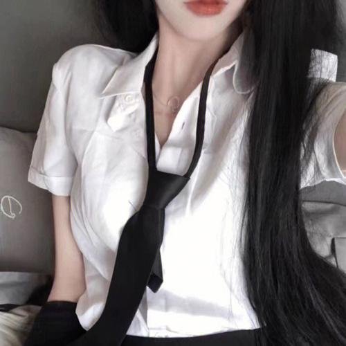 梦在水面下